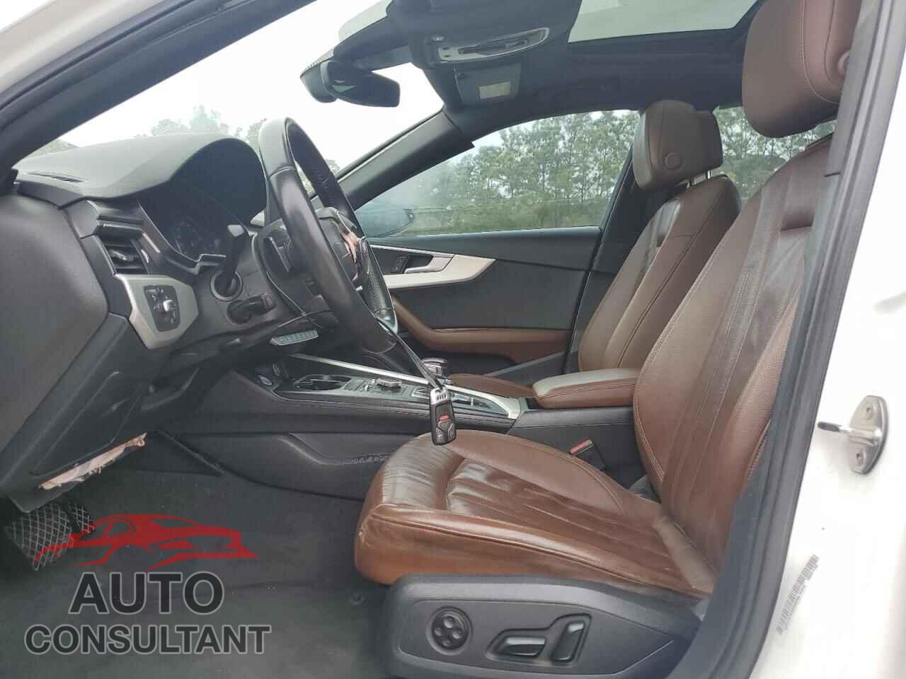 AUDI A4 2018 - WAUKMAF43JN010326