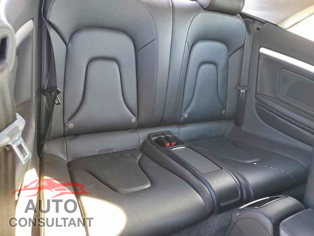 AUDI A5 2011 - WAUCFAFH8BN003875