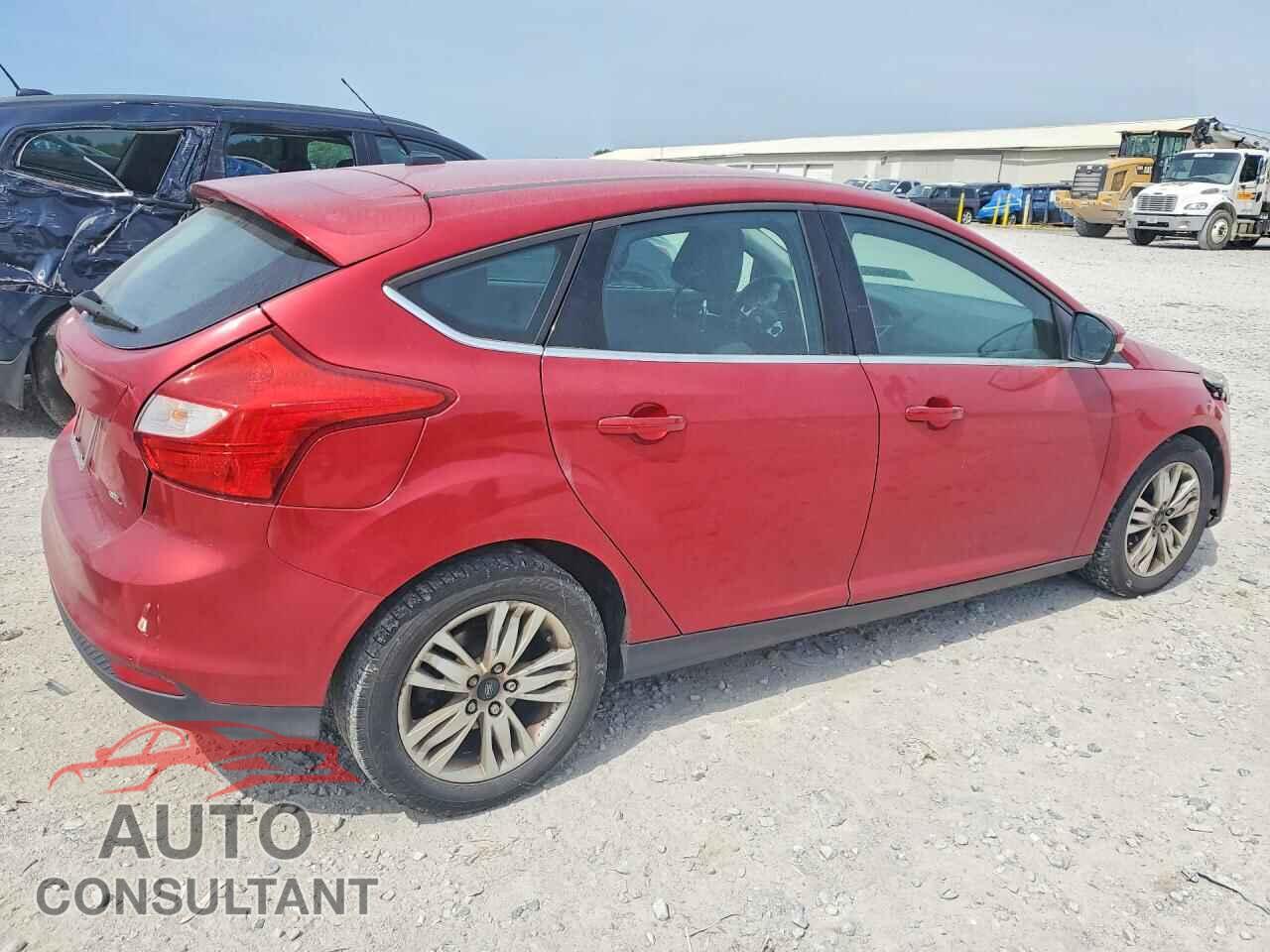 FORD FOCUS 2012 - 1FAHP3M25CL284813