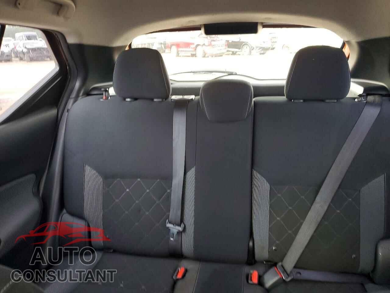 NISSAN KICKS 2019 - 3N1CP5CU3KL561872