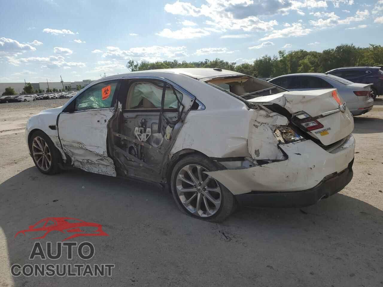 FORD TAURUS 2014 - 1FAHP2F83EG159025