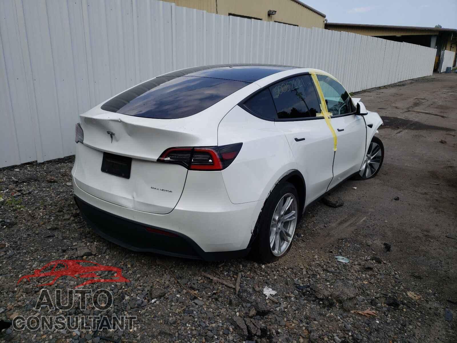TESLA MODEL Y 2021 - 5YJYGDEEXMF069585
