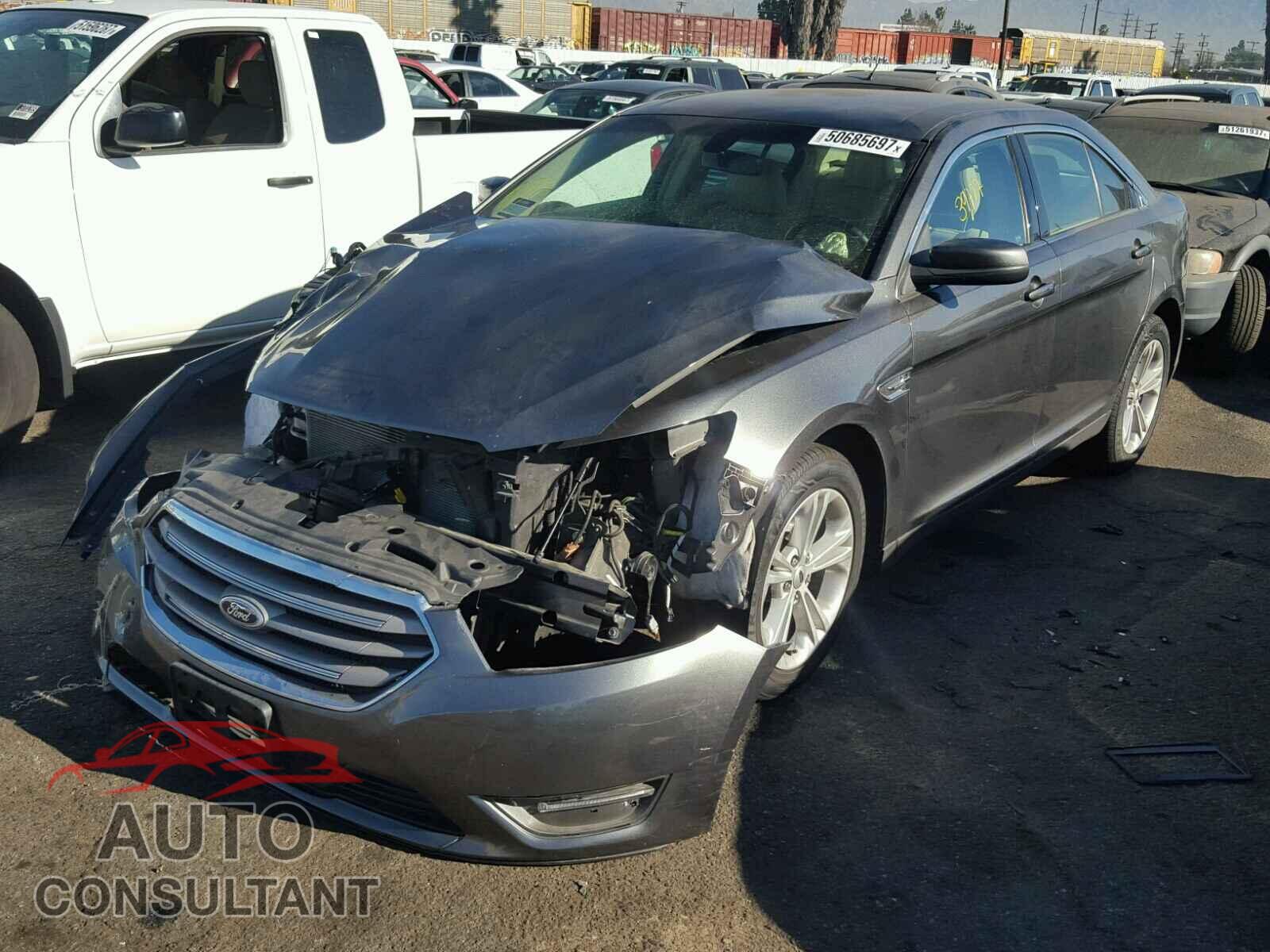 FORD TAURUS 2015 - 1FAHP2E89FG143883