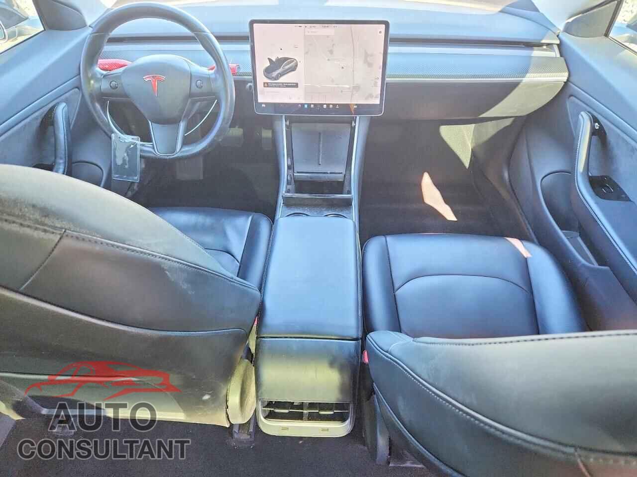 TESLA MODEL 3 2018 - 5YJ3E1EA5JF006935