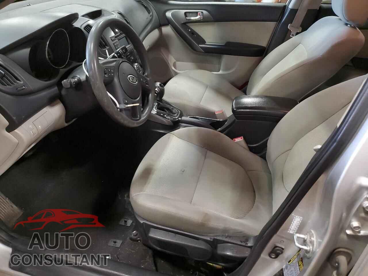 KIA FORTE 2013 - KNAFU4A21D5731452