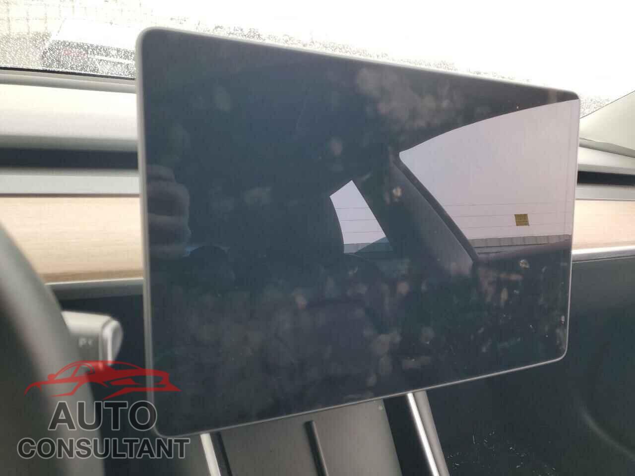TESLA MODEL 3 2019 - 5YJ3E1EA1KF449407