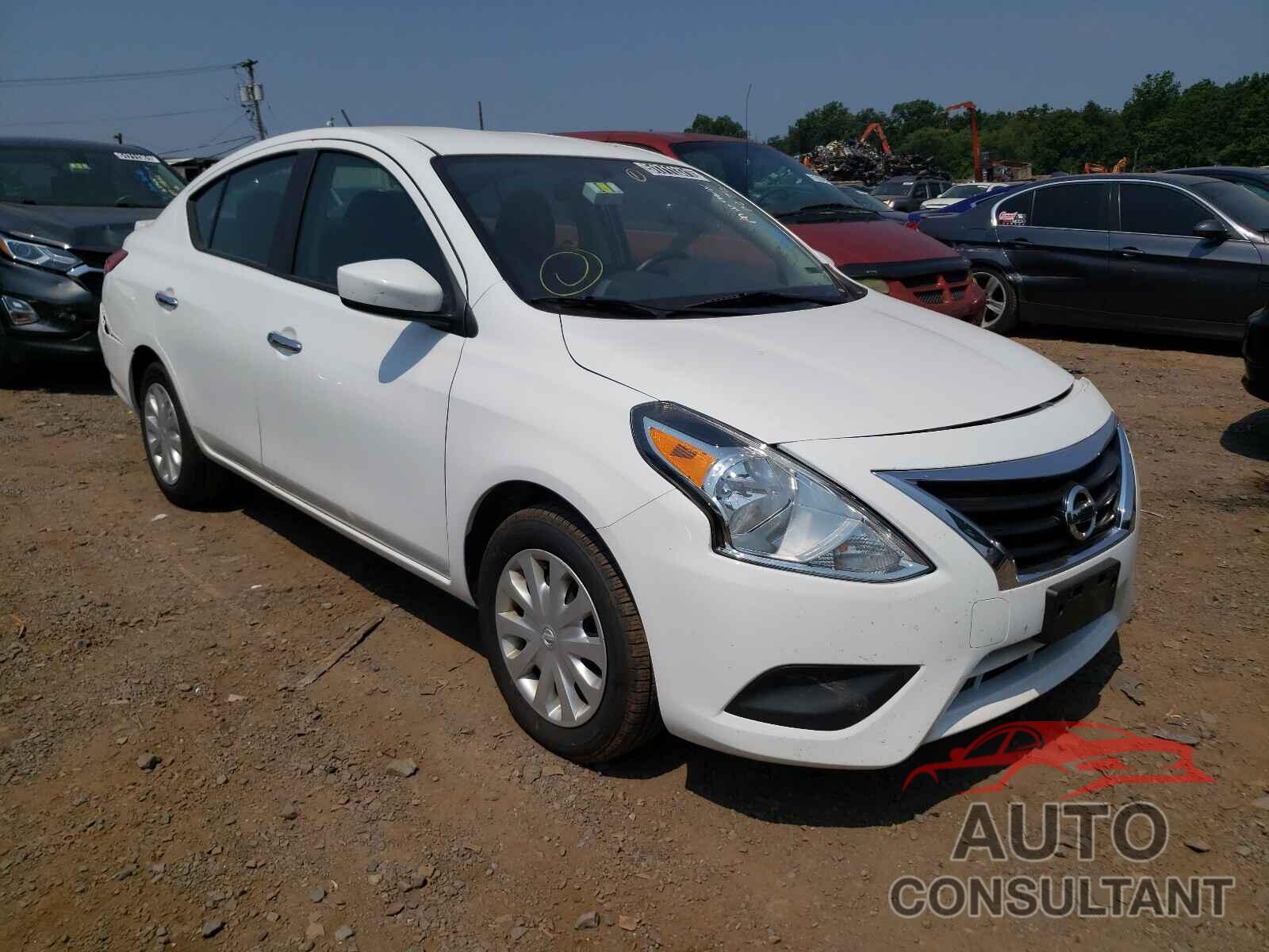 NISSAN VERSA 2019 - 3N1CN7AP3KL856856