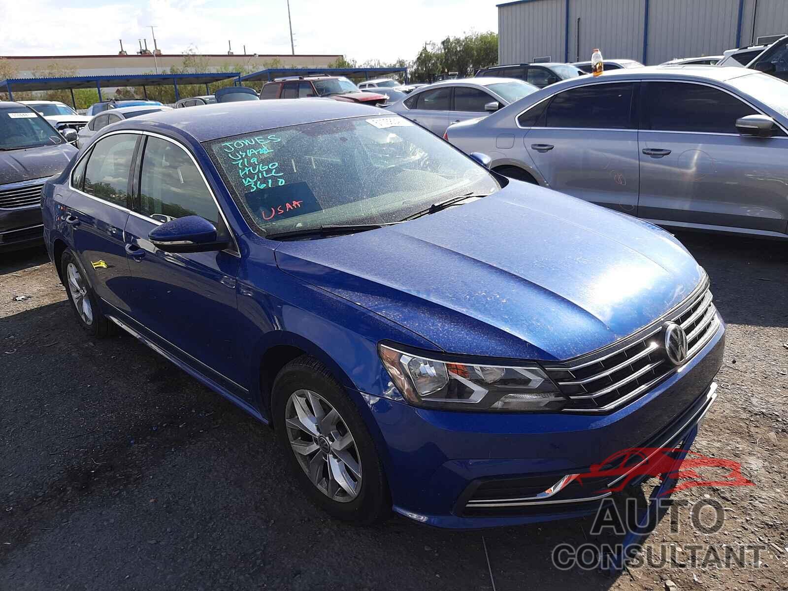 VOLKSWAGEN PASSAT 2017 - 1VWAT7A34HC012754