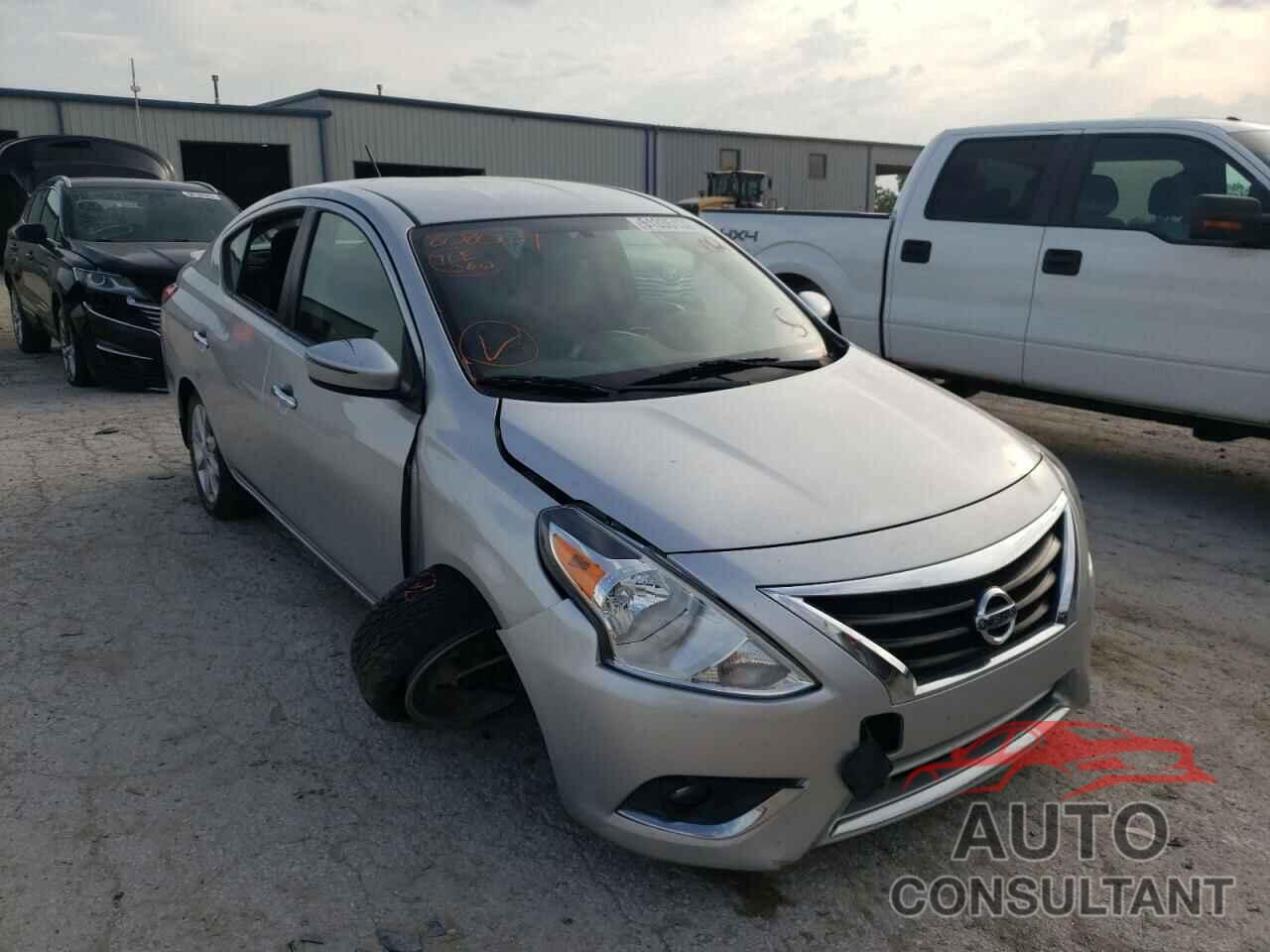 NISSAN VERSA 2017 - 3N1CN7AP7HL808009