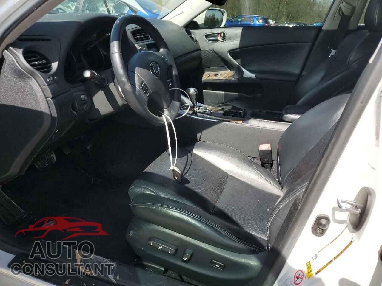 LEXUS IS 2010 - JTHBF5C24A2096401