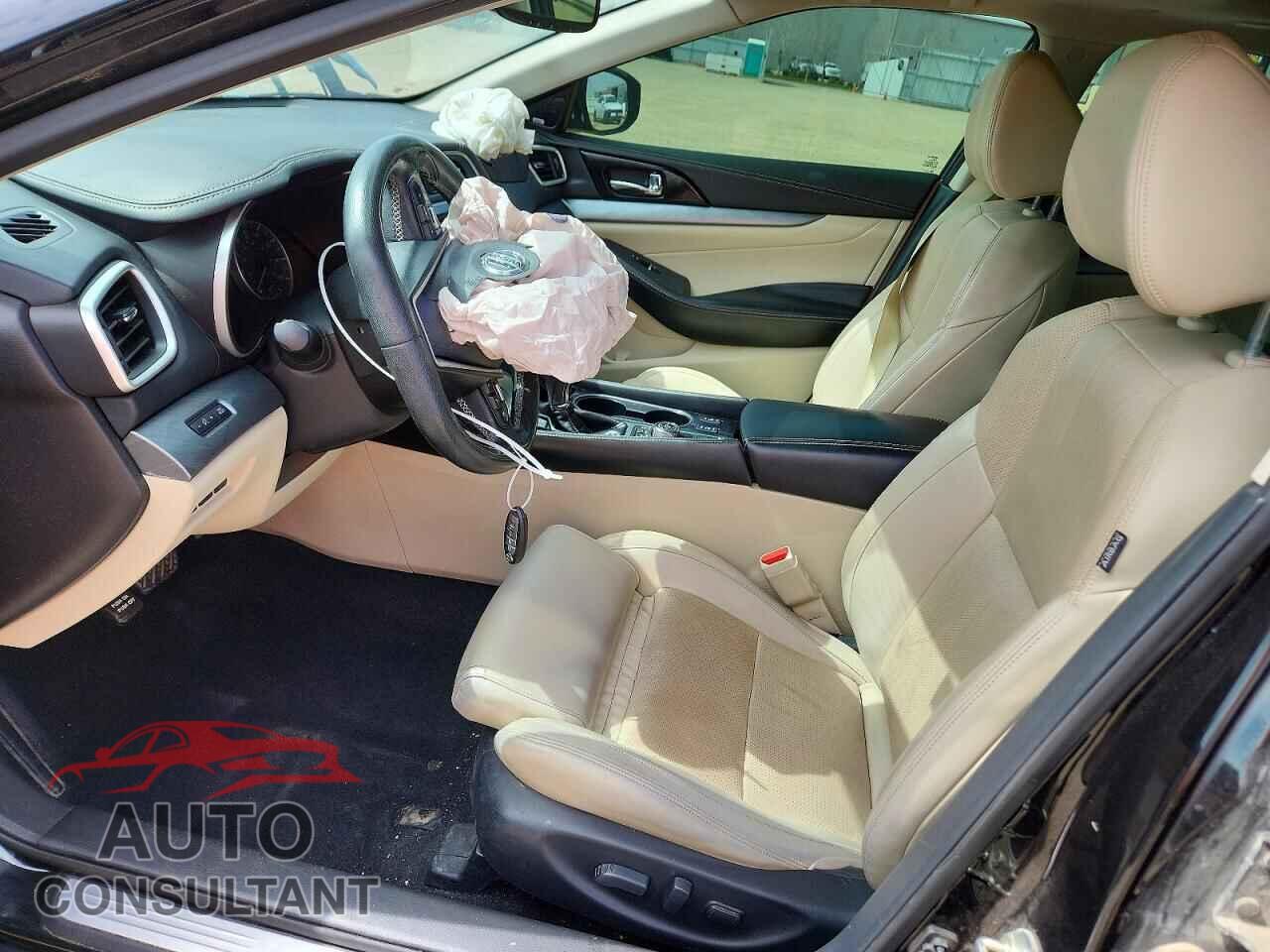 NISSAN MAXIMA 2017 - 1N4AA6AP1HC409690