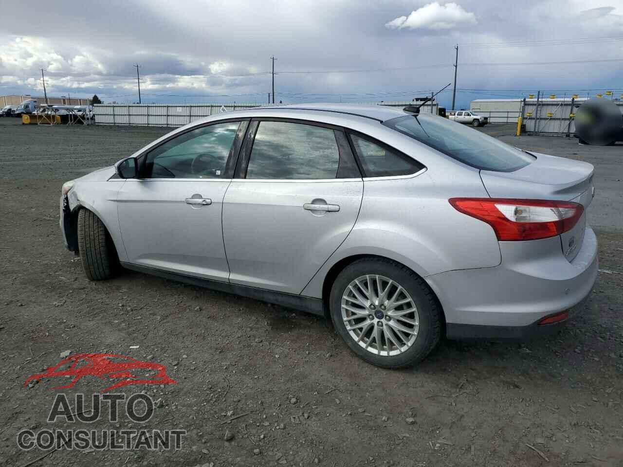 FORD FOCUS 2012 - 1FAHP3H24CL453391
