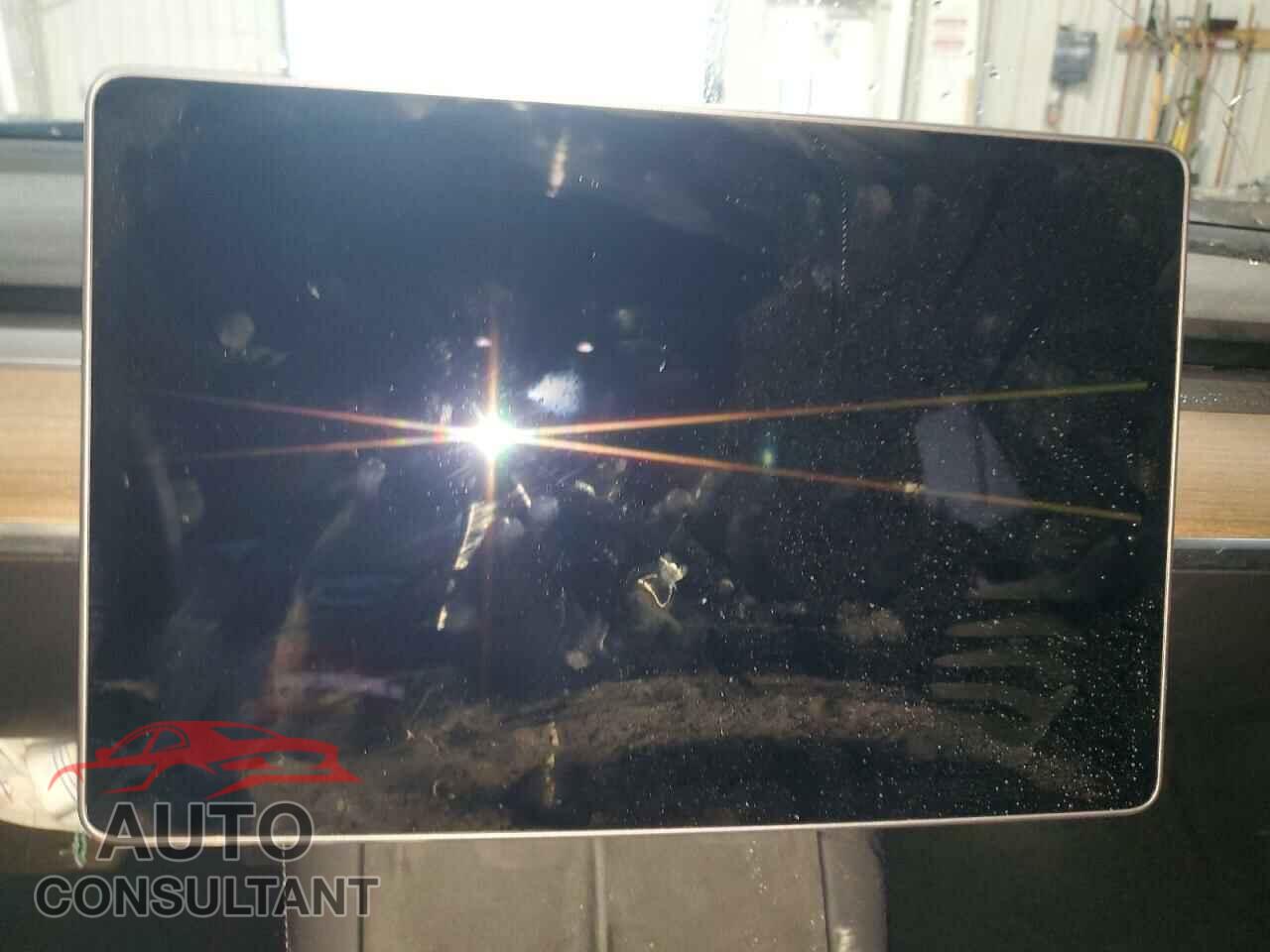 TESLA MODEL 3 2022 - 5YJ3E1EB5NF120979