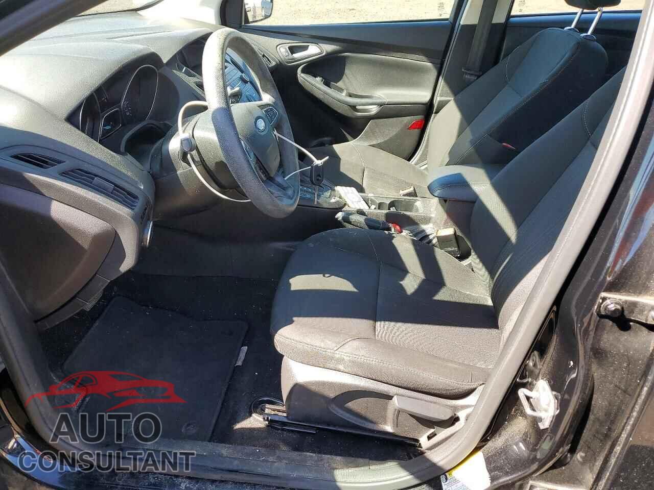 FORD FOCUS 2017 - 1FADP3F29HL269167