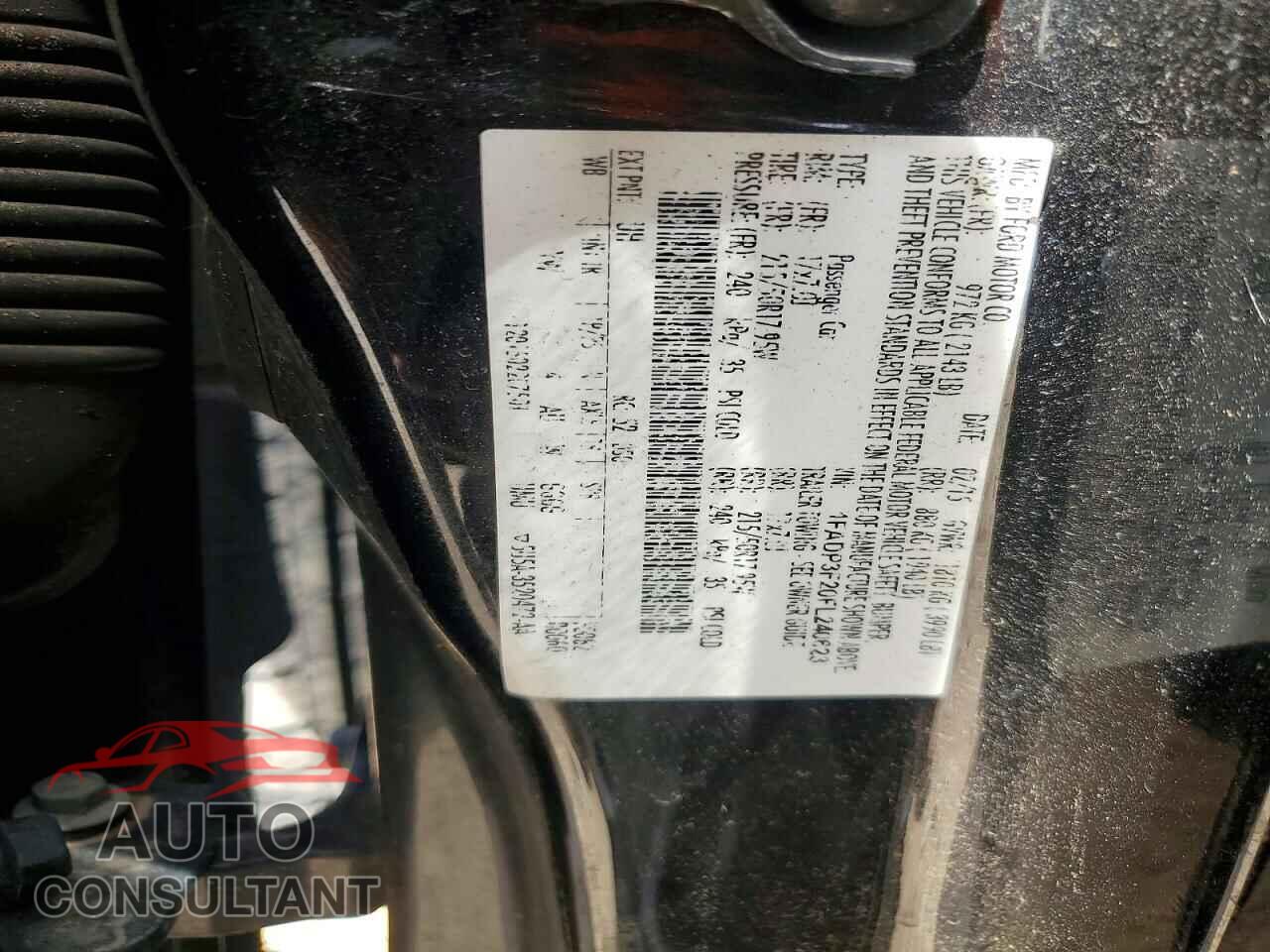 FORD FOCUS 2015 - 1FADP3F20FL240623