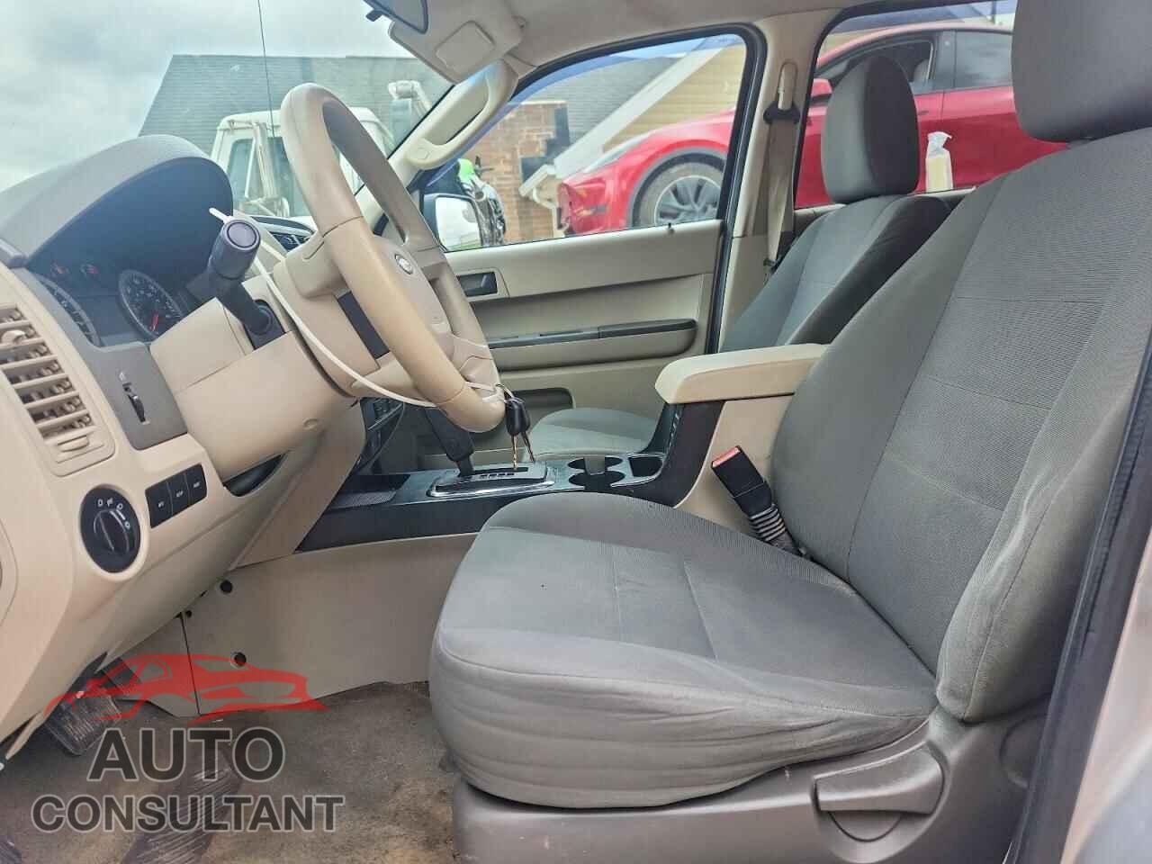 FORD ESCAPE 2011 - 1FMCU0C72BKA51139