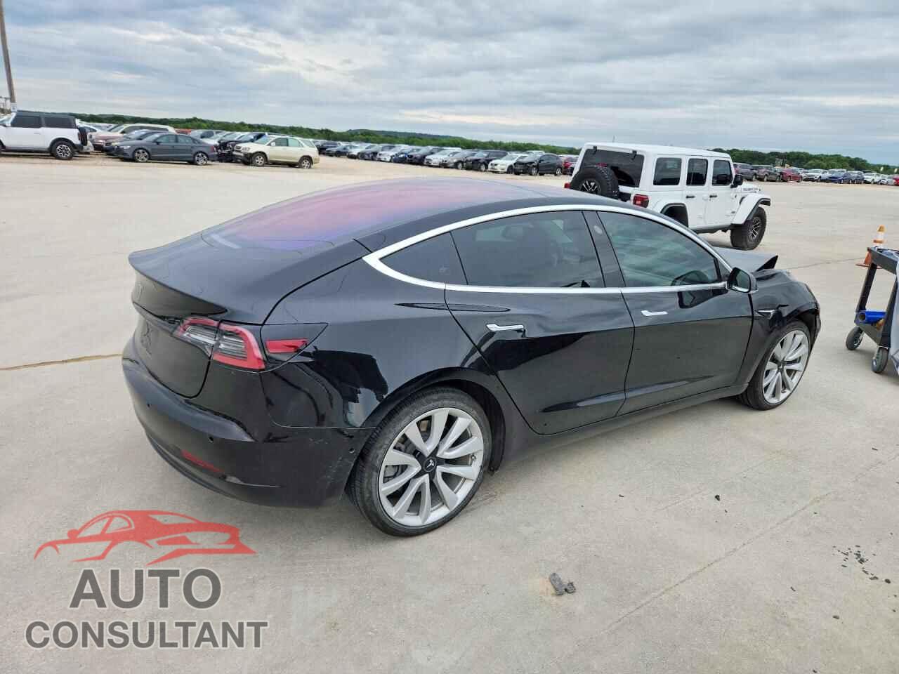 TESLA MODEL 3 2018 - 5YJ3E1EA7JF007620