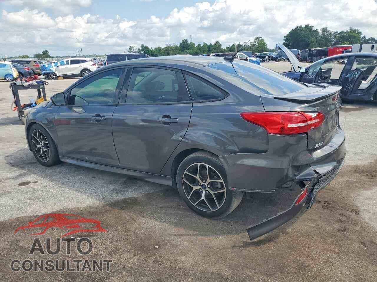 FORD FOCUS 2015 - 1FADP3F22FL385307