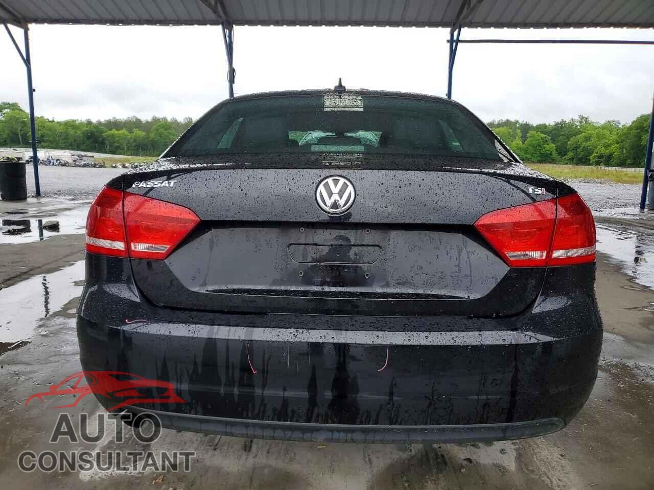 VOLKSWAGEN PASSAT 2015 - 1VWAT7A35FC006751