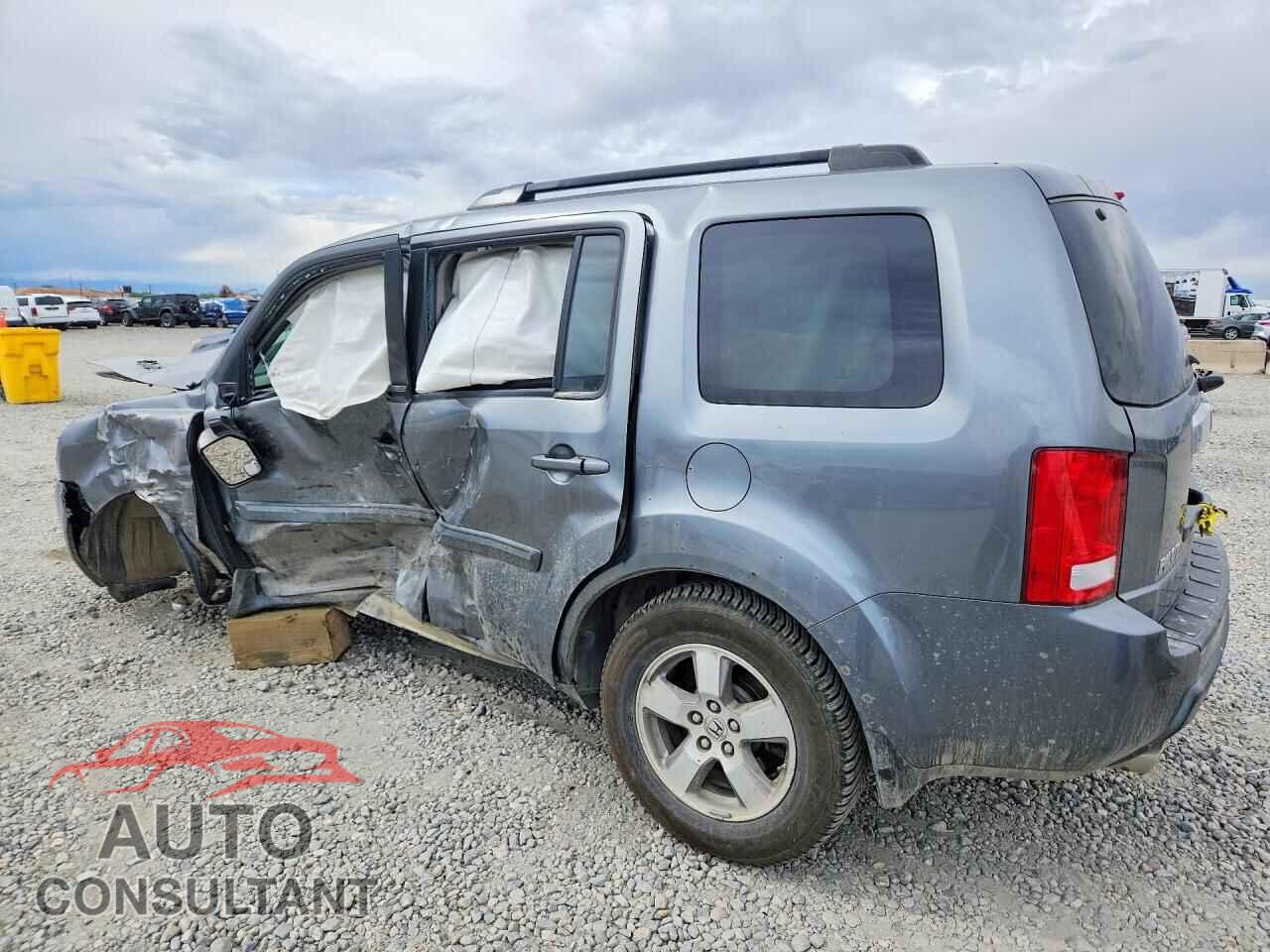 HONDA PILOT 2009 - 5FNYF48409B056101