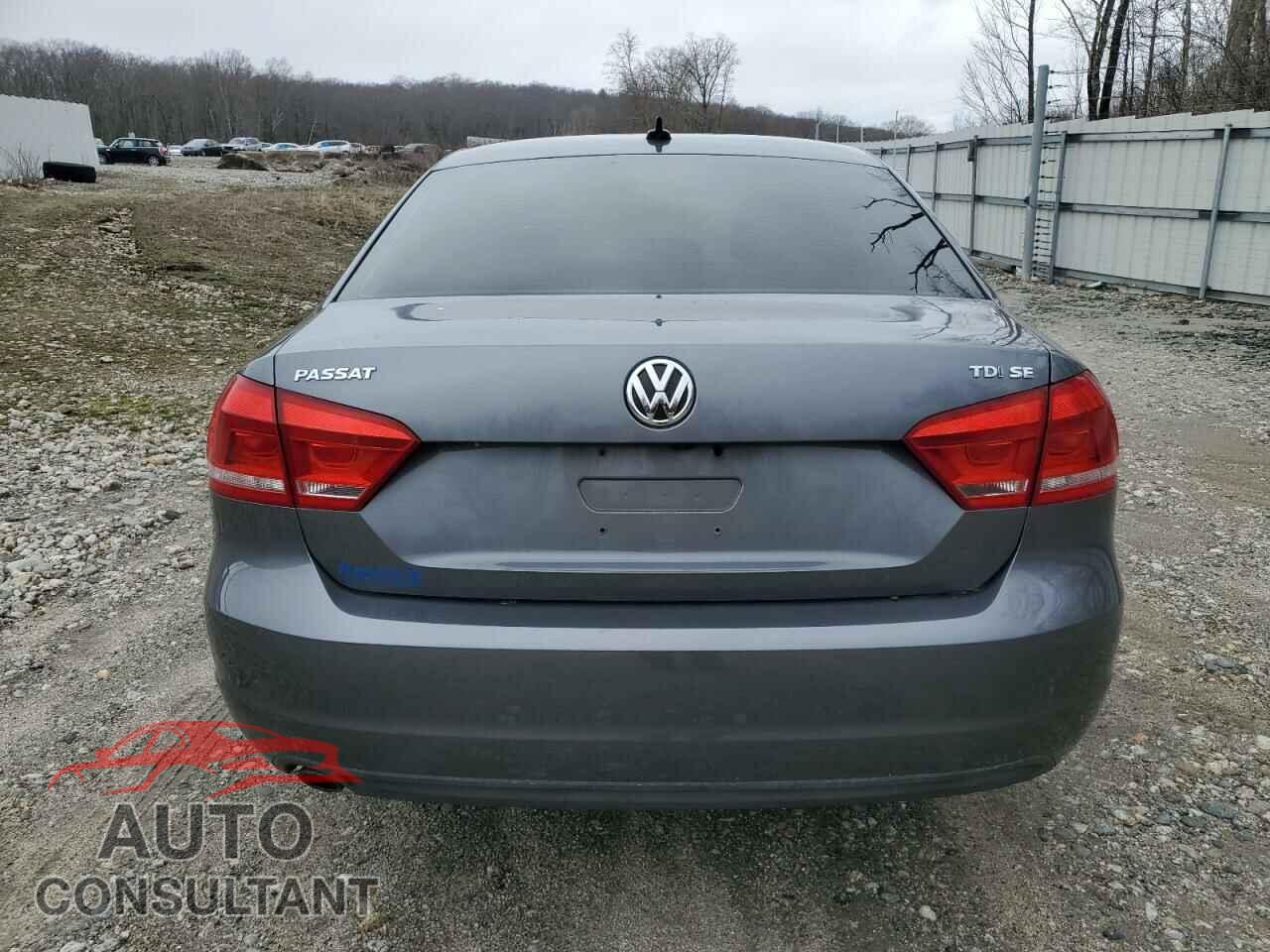 VOLKSWAGEN PASSAT 2014 - 1VWBN7A31EC001771