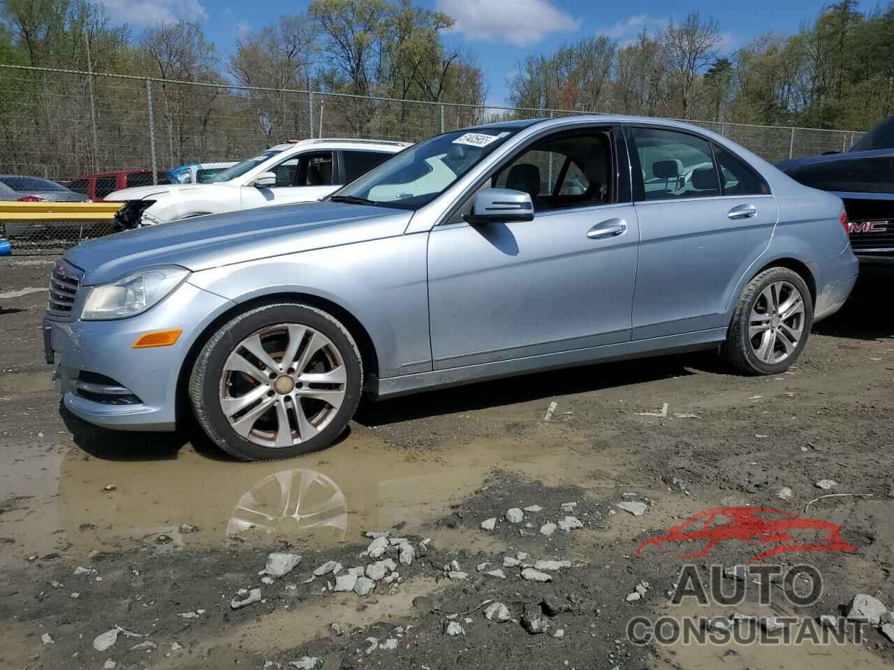 MERCEDES-BENZ C-CLASS 2013 - WDDGF8AB2DR261066
