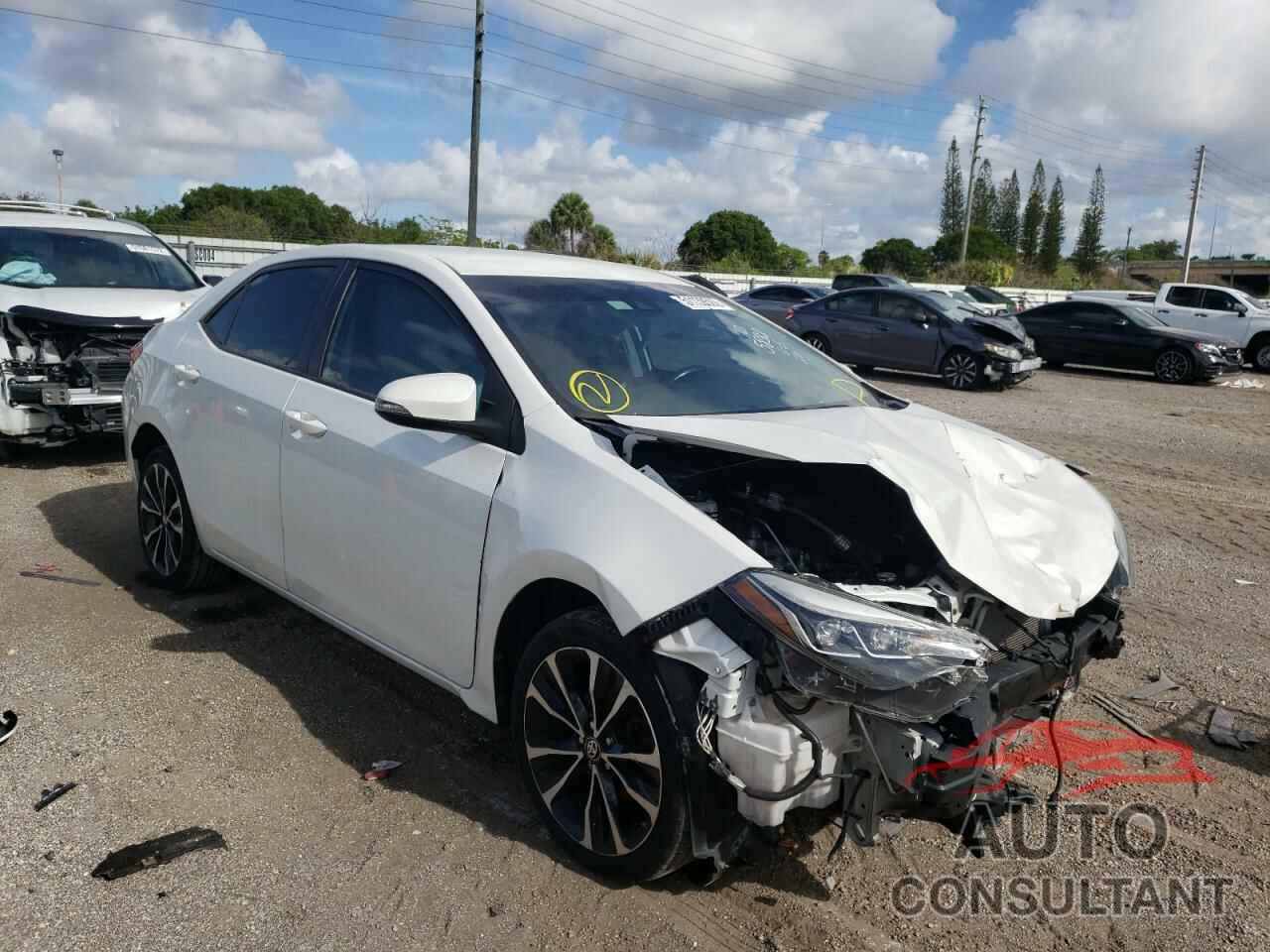 TOYOTA COROLLA 2018 - 5YFBURHE8JP745832