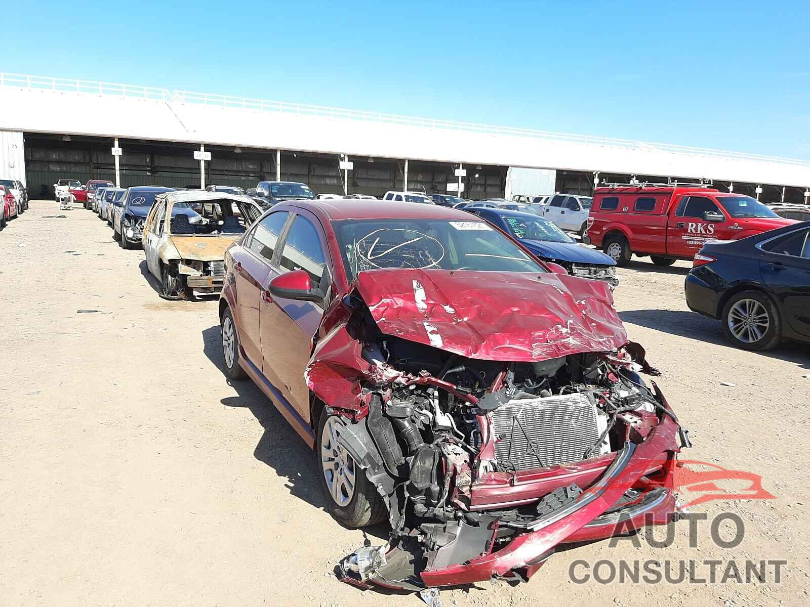 CHEVROLET SONIC 2018 - 1G1JD5SH9J4114462