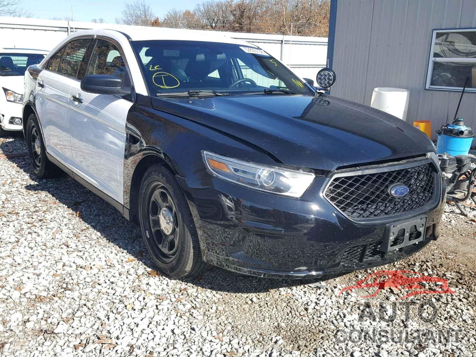 FORD TAURUS 2016 - 1FAHP2MK8GG109044