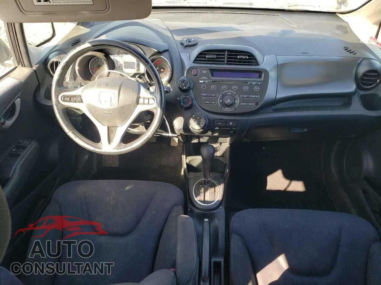 HONDA FIT 2013 - JHMGE8H53DC049470