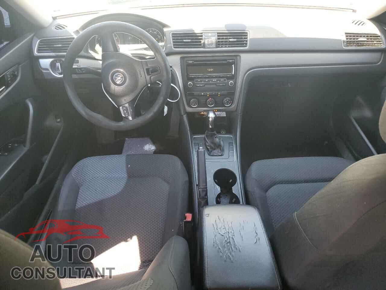 VOLKSWAGEN PASSAT 2014 - 1VWAP7A36EC004610