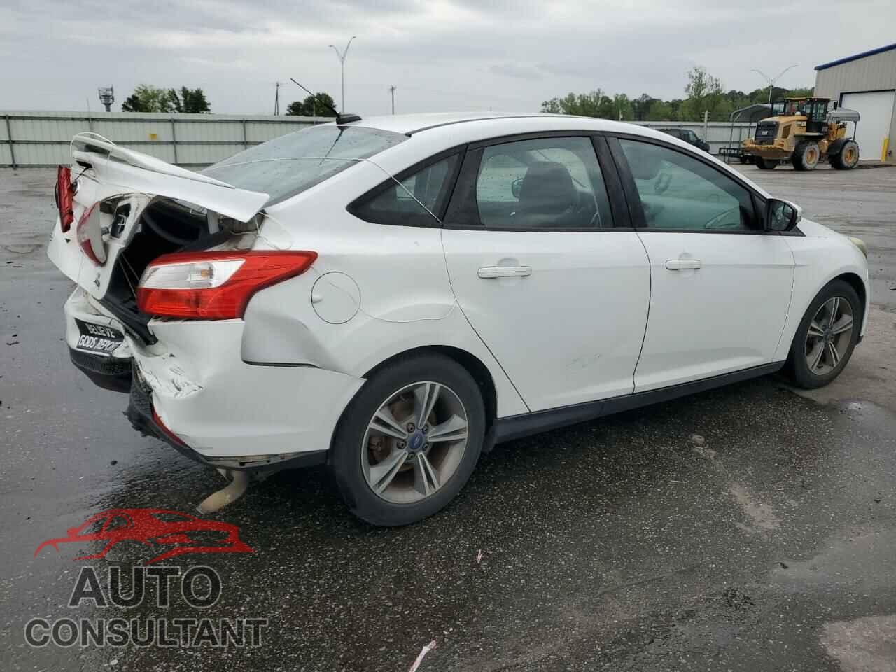 FORD FOCUS 2014 - 1FADP3F23EL268527