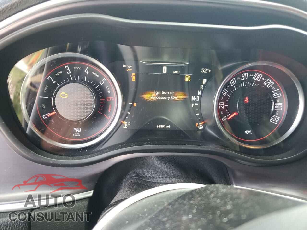 DODGE CHALLENGER 2017 - 2C3CDZFJ5HH588656