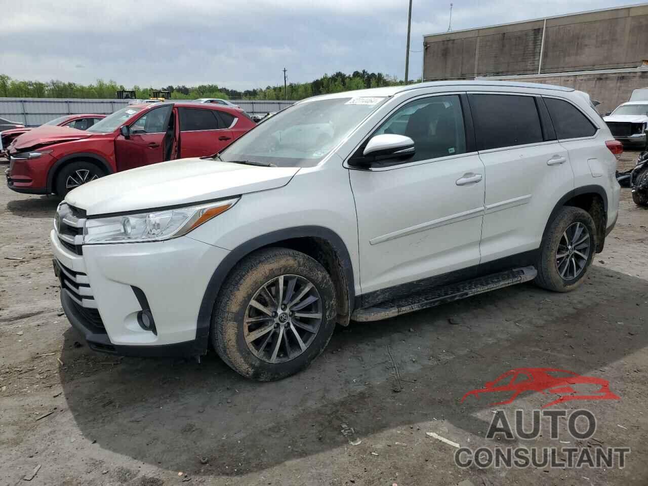 TOYOTA HIGHLANDER 2019 - 5TDJZRFH6KS601649