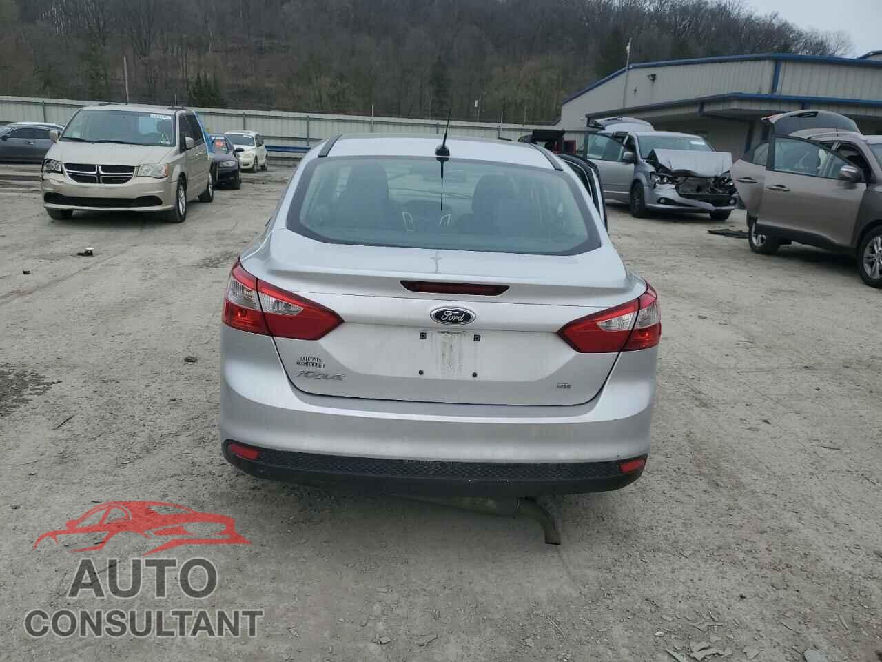FORD FOCUS 2014 - 1FADP3F21EL286136