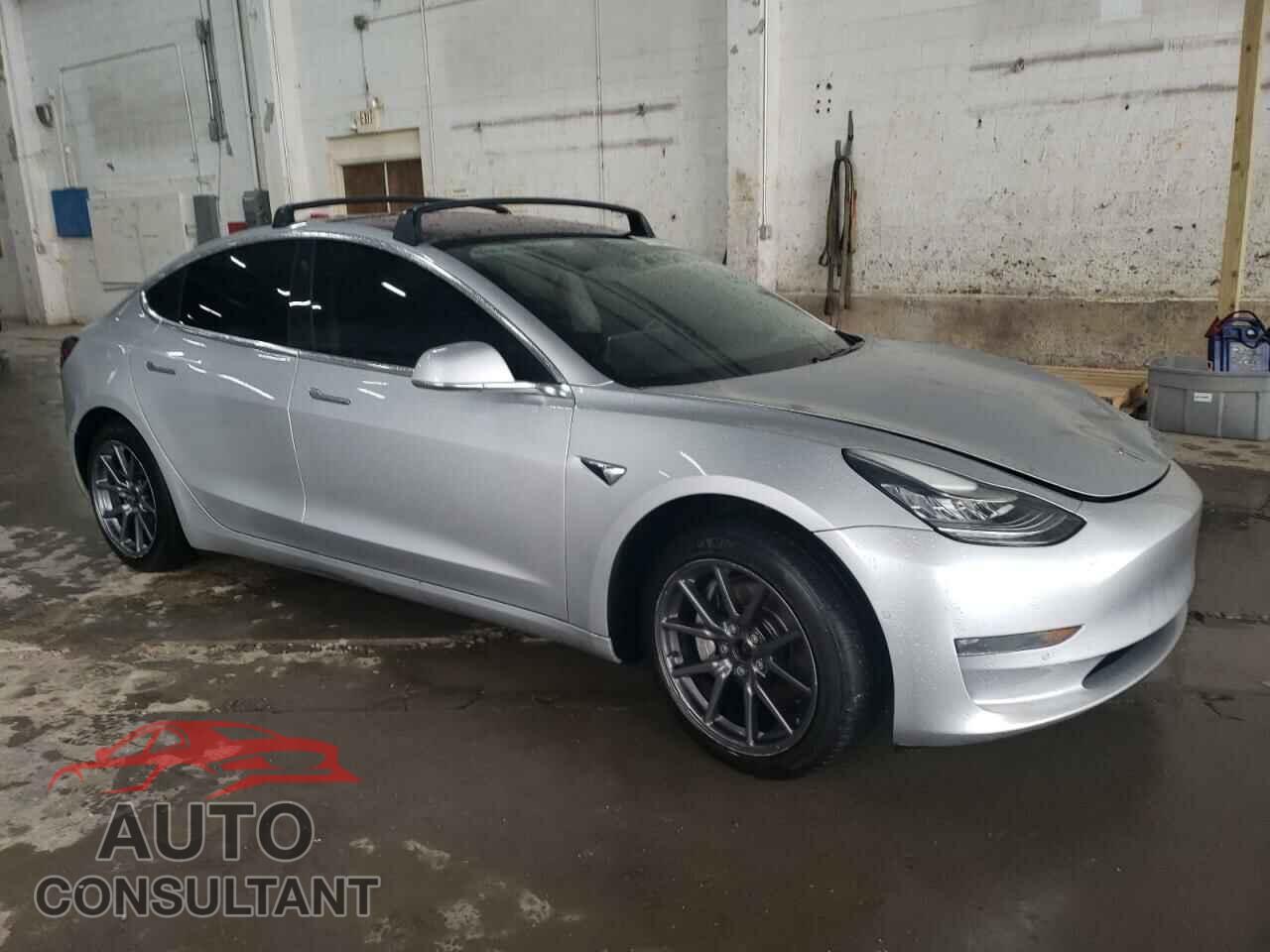 TESLA MODEL 3 2018 - 5YJ3E1EB4JF087466