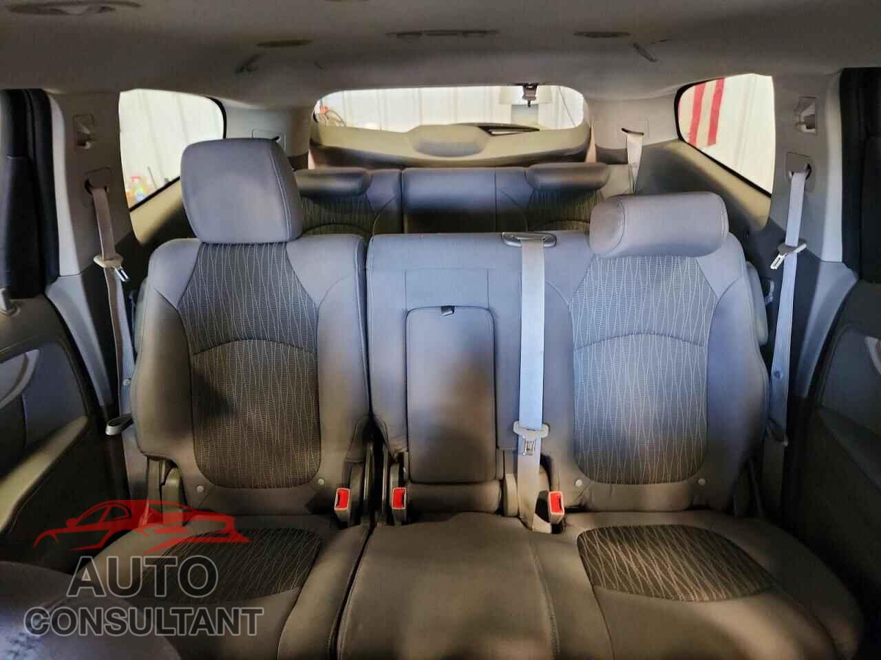 CHEVROLET TRAVERSE 2013 - 1GNKRFKD4DJ263455