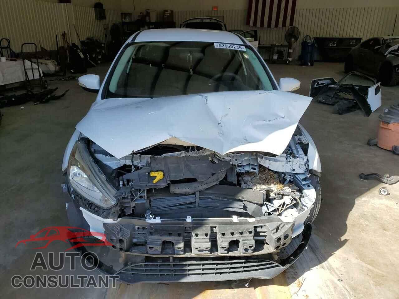 FORD FOCUS 2017 - 1FADP3F27HL308872