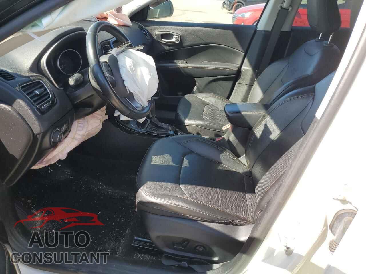 JEEP COMPASS 2020 - 3C4NJDCB5LT151950