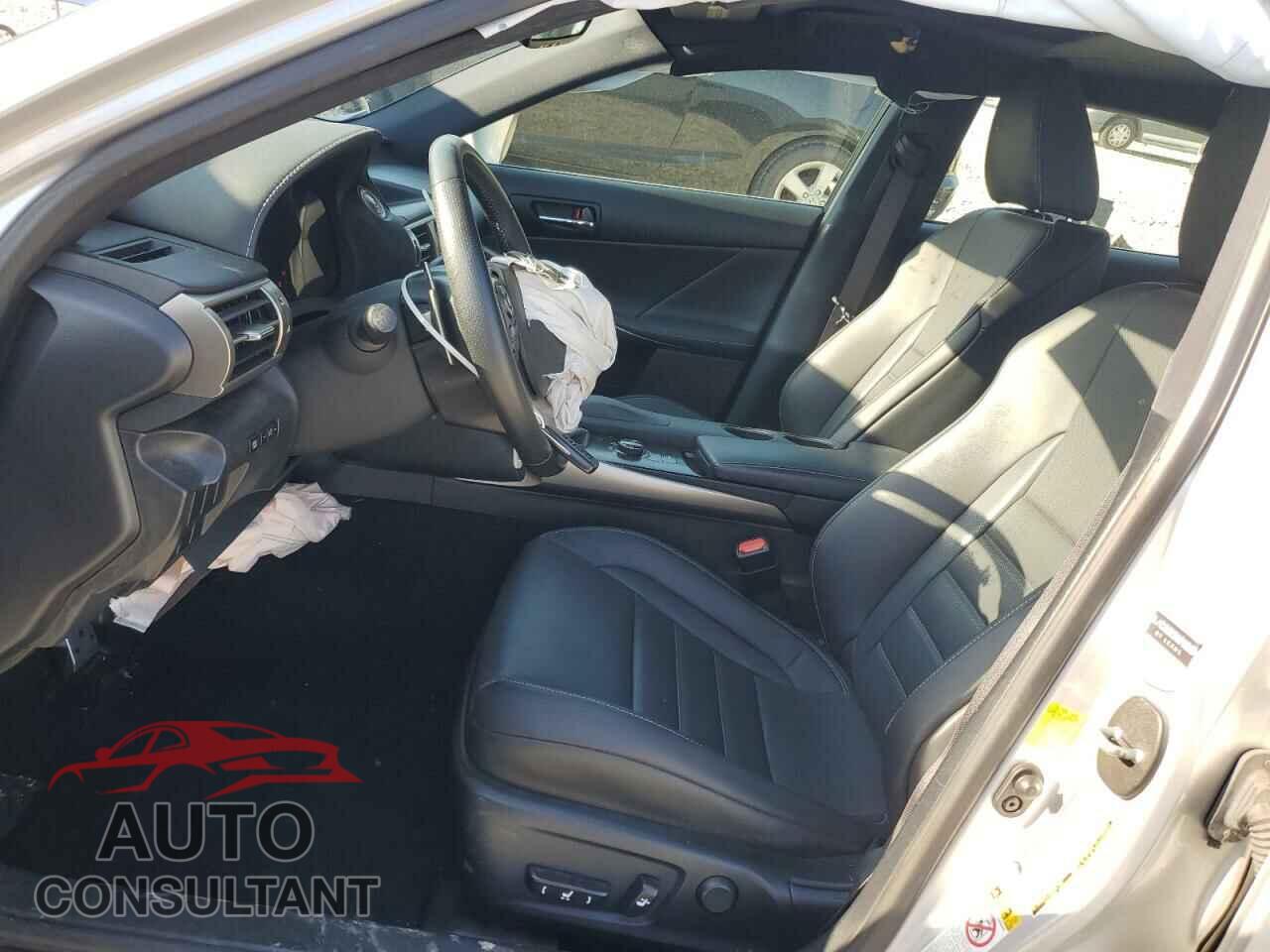 LEXUS IS 2014 - JTHBE1D21E5003719