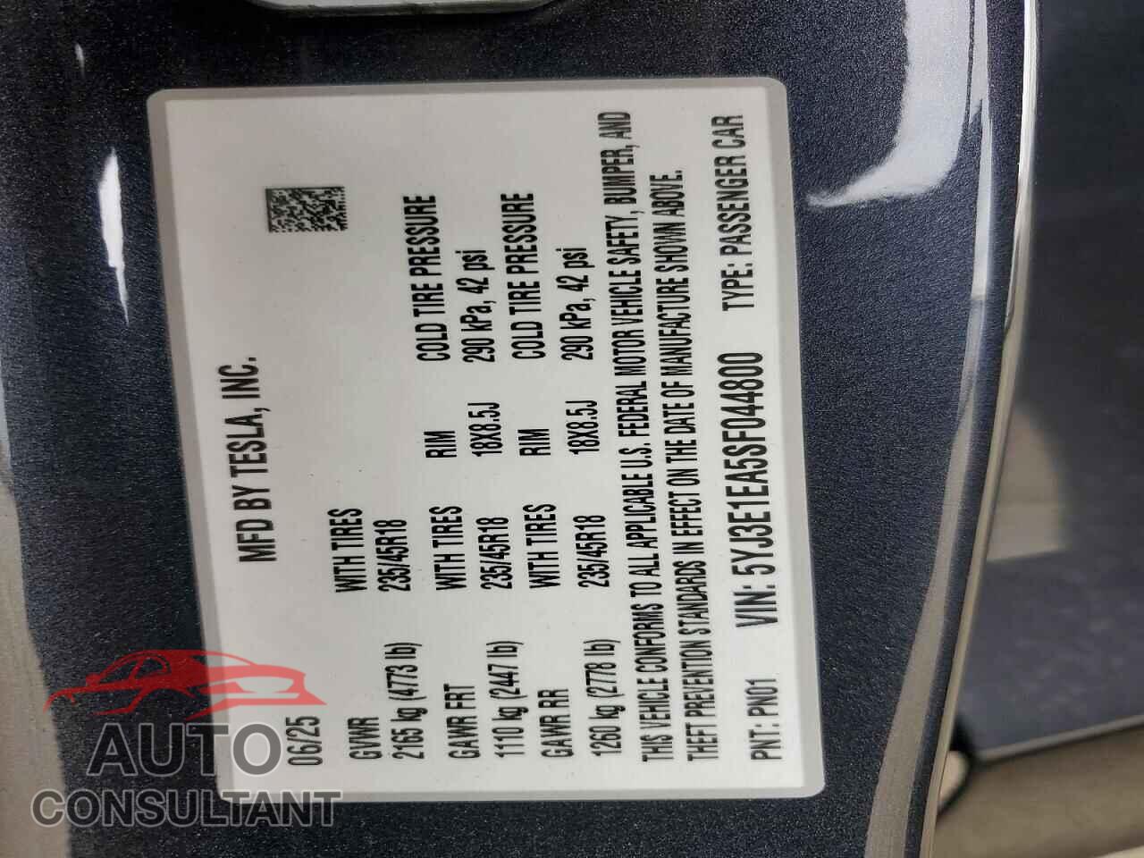 TESLA MODEL 3 2025 - 5YJ3E1EA5SF044800
