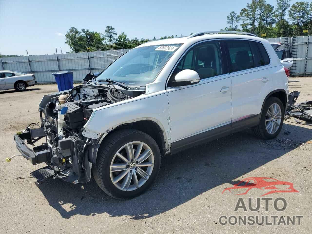 VOLKSWAGEN TIGUAN 2016 - WVGAV7AX4GW513457