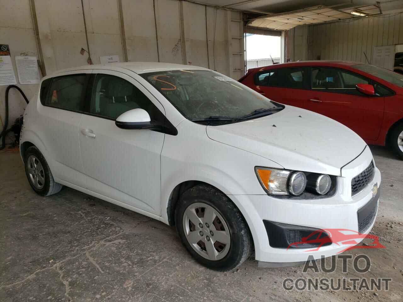 CHEVROLET SONIC 2016 - 1G1JA6SH8G4173039