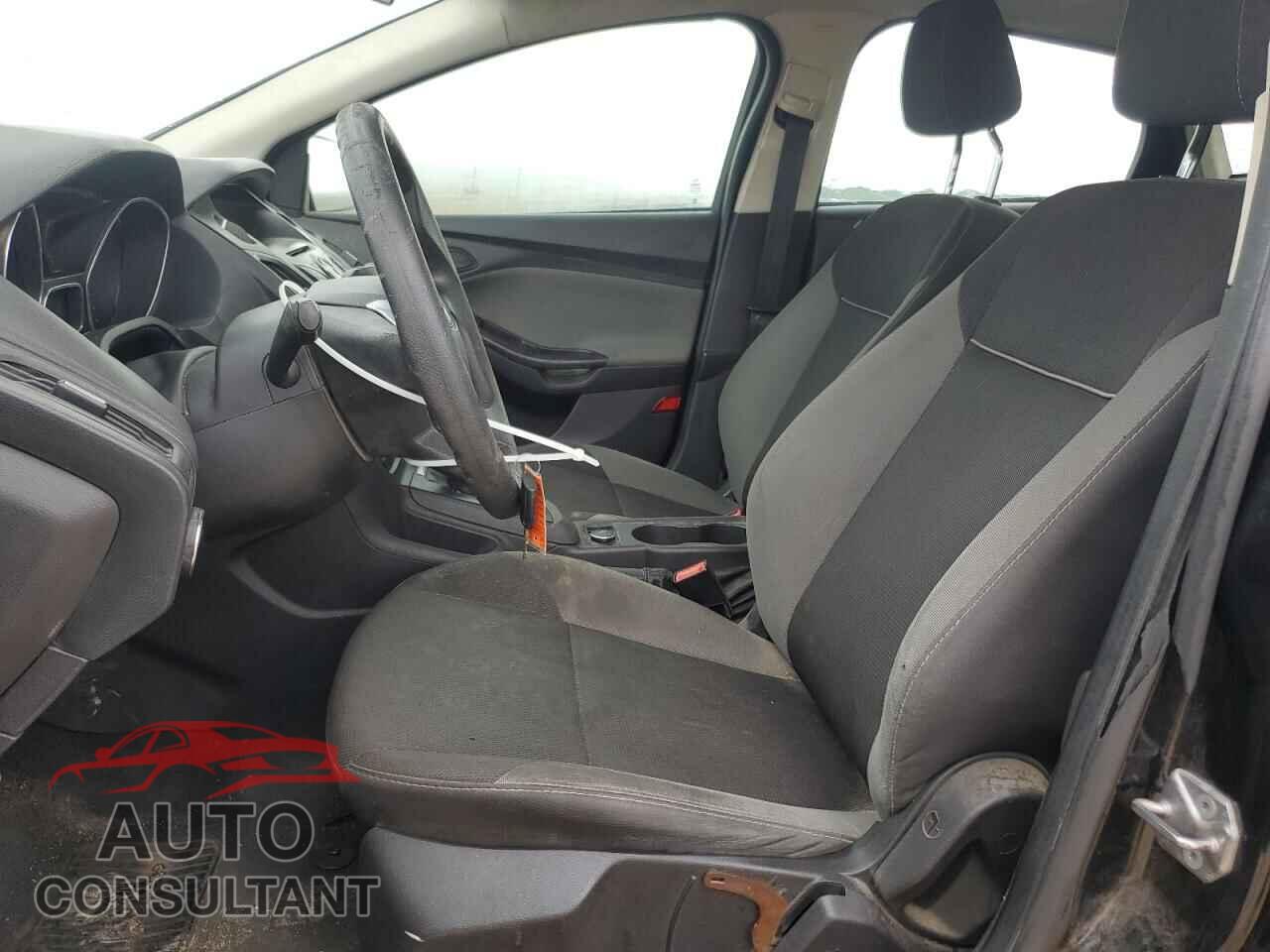 FORD FOCUS 2014 - 1FADP3E22EL406267