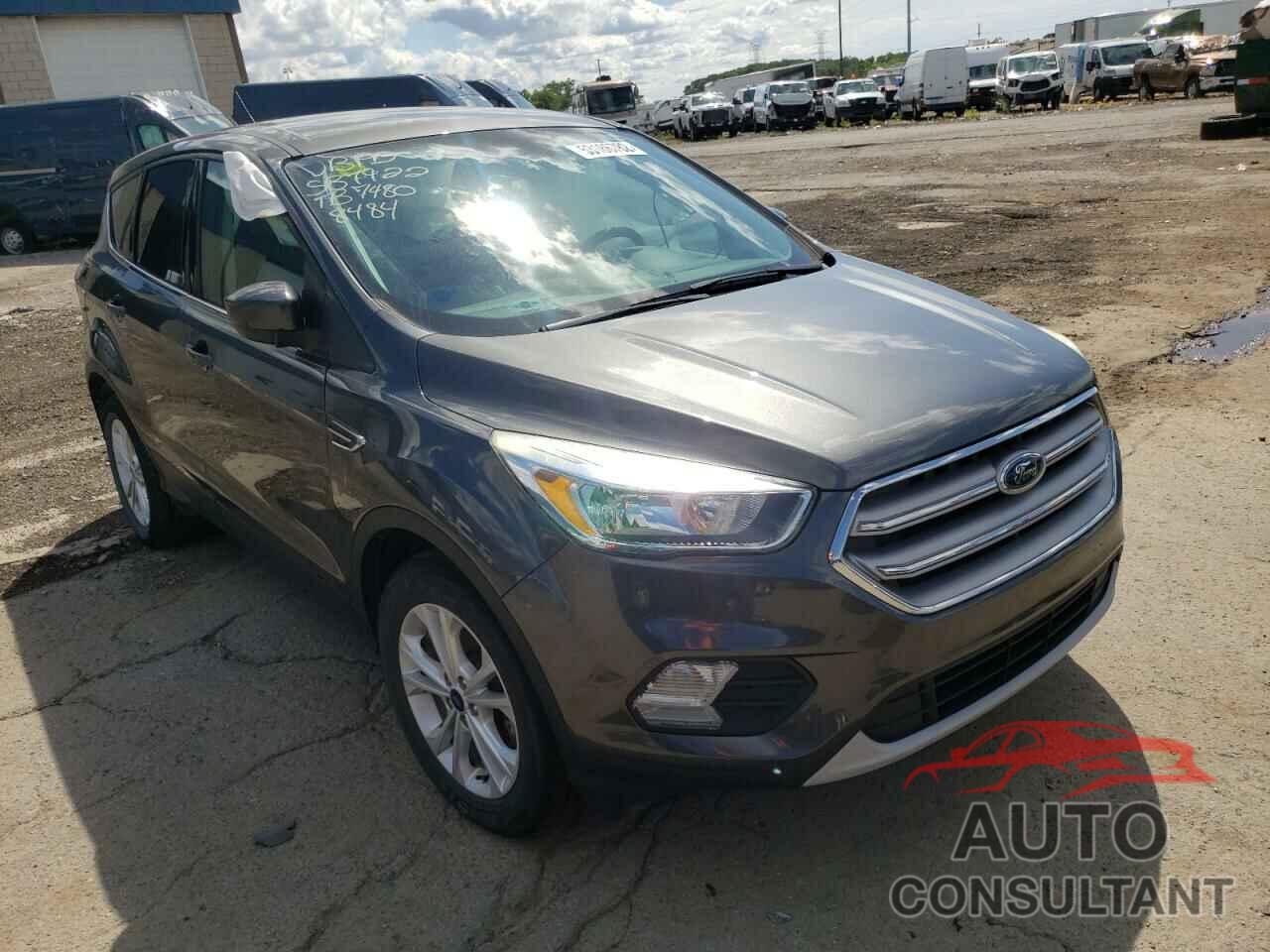 FORD ESCAPE 2017 - 1FMCU0GD3HUC09419