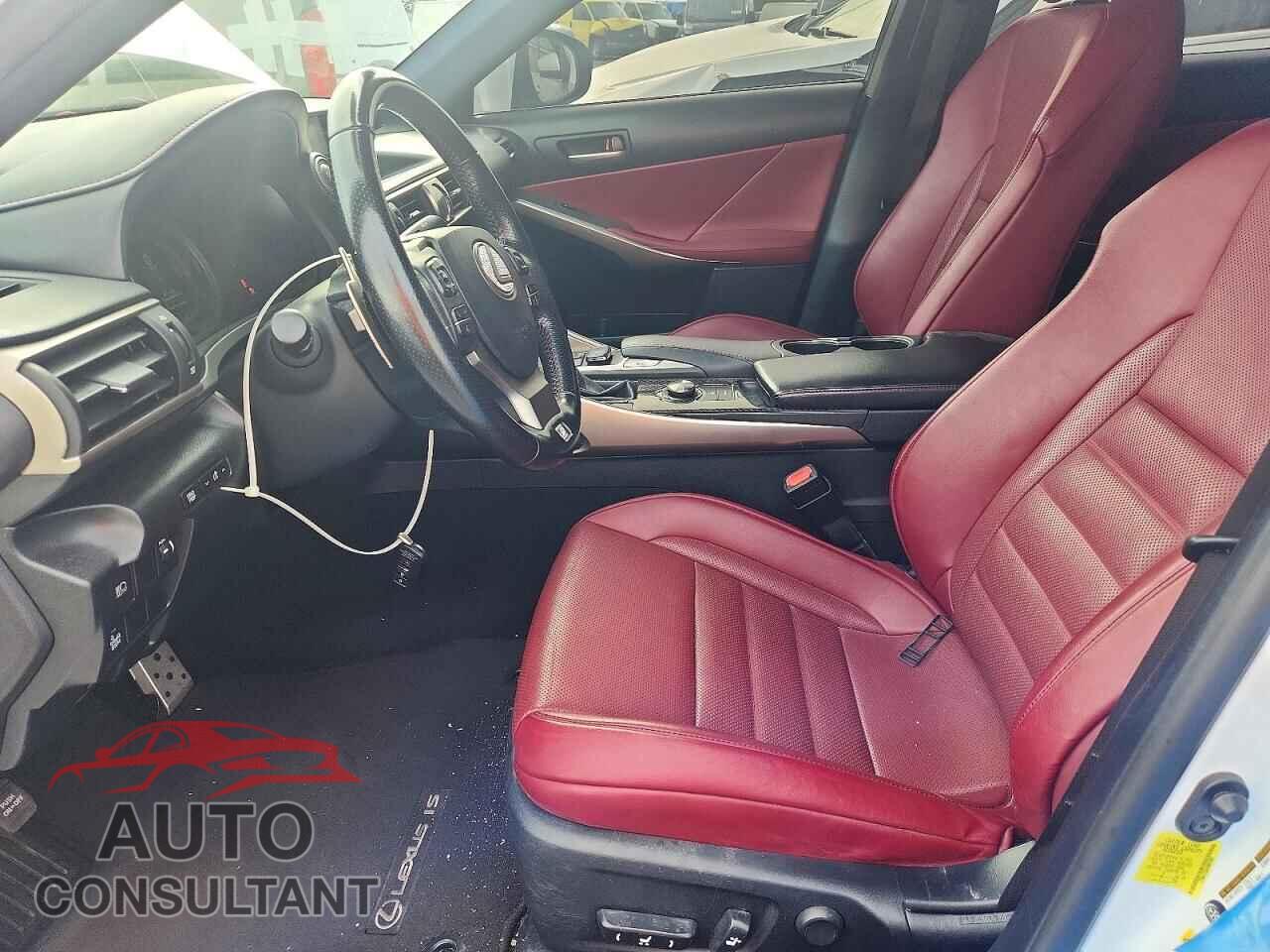 LEXUS IS 2017 - JTHBA1D24H5051568