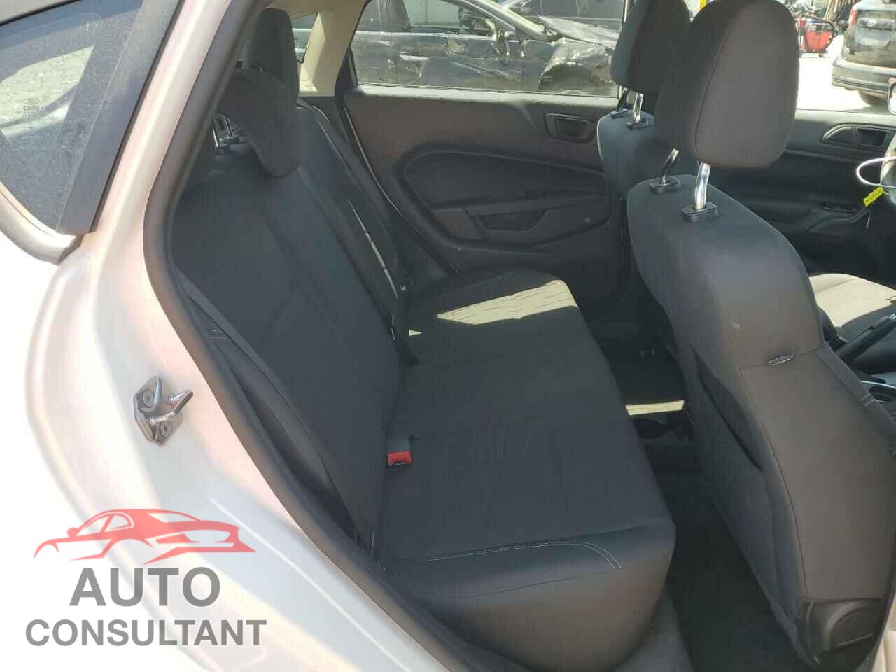 FORD FIESTA 2017 - 3FADP4EJ1HM115047