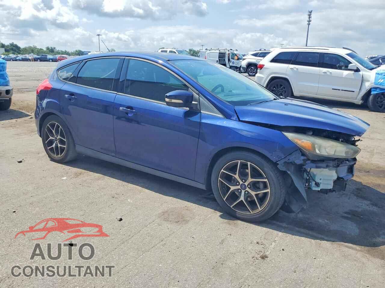 FORD FOCUS 2017 - 1FADP3M25HL327438