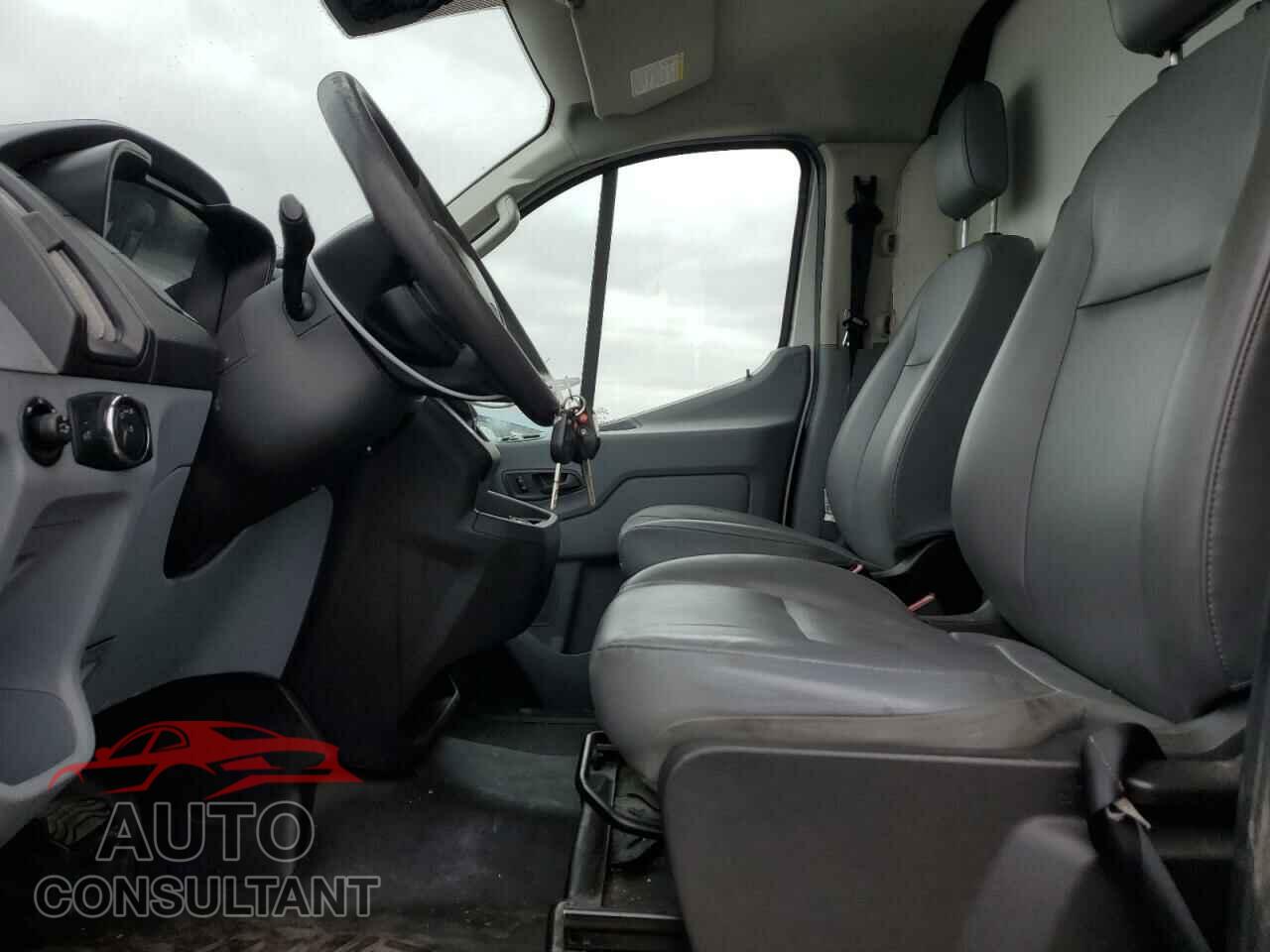 FORD TRANSIT 2018 - 1FTYR2YM4JKB41204