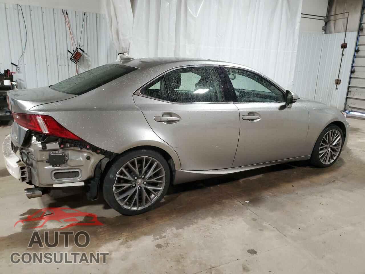 LEXUS IS 2015 - JTHCF1D29F5019038